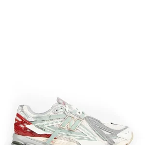 1906A Sneakers